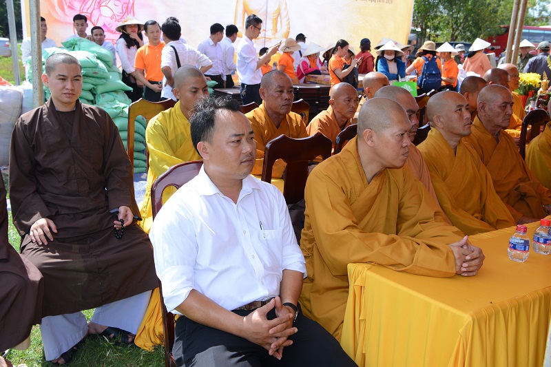 Tổng kết chương trình cúng dường Trai Tăng và Trao quà cho 183 hộ dân ở Tây Ninh (C225)