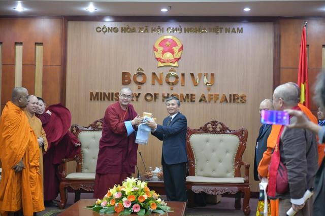 Ban thường trực của Diễn đàn Phật giáo châu Á vì hoà bình (ABCP) thăm GHPGVN và Bộ Nội vụ