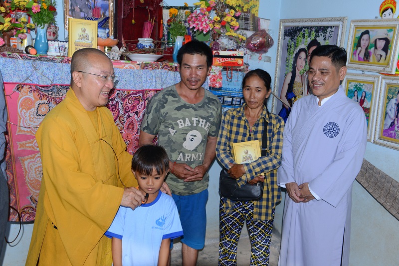 Tổng kết chương trình cúng dường Trai Tăng và Trao quà cho 183 hộ dân ở Tây Ninh (C225)