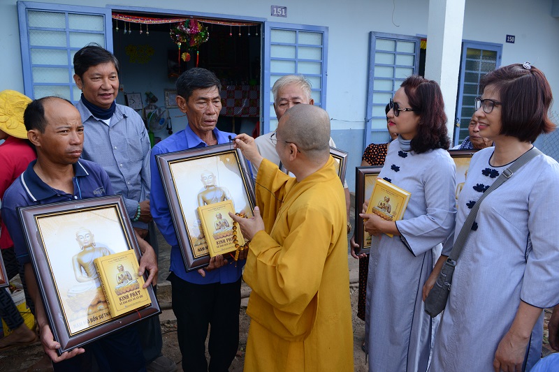 Tổng kết chương trình cúng dường Trai Tăng và Trao quà cho 183 hộ dân ở Tây Ninh (C225)