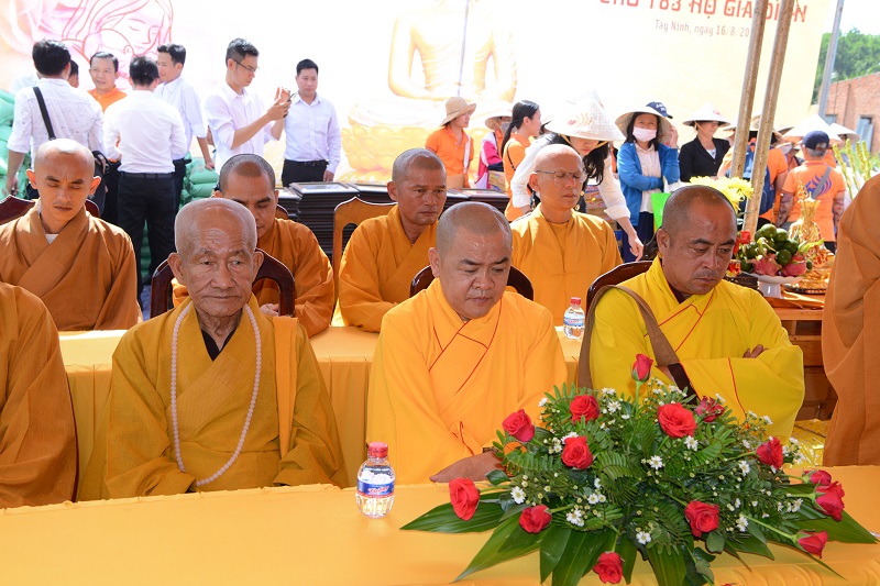 Tổng kết chương trình cúng dường Trai Tăng và Trao quà cho 183 hộ dân ở Tây Ninh (C225)