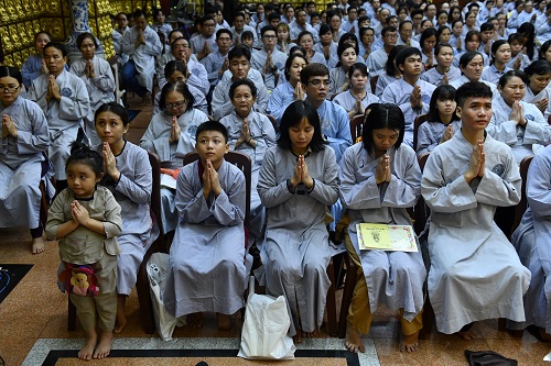 Chùa Giác Ngộ: 850 Người phát nguyện làm con Phật