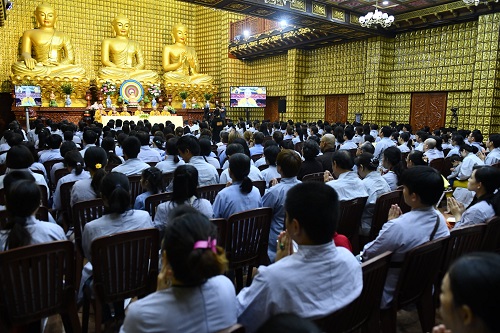 Chùa Giác Ngộ: 850 Người phát nguyện làm con Phật