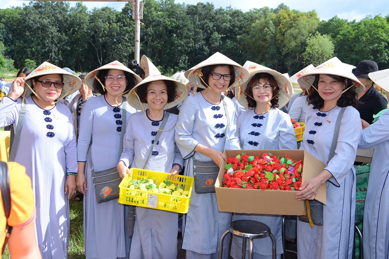 Tổng kết chương trình cúng dường Trai Tăng và Trao quà cho 183 hộ dân ở Tây Ninh (C225)