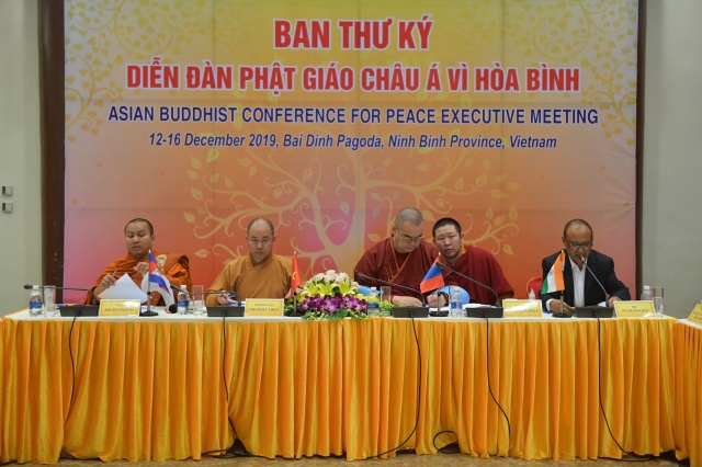 Ban thư ký Diễn đàn Phật giáo châu Á vì hòa bình họp tại chùa Bái Đính