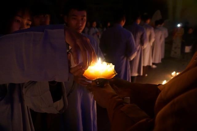 Thái Bình: Lễ Hội Hoa Đăng Vía Phật Di Đà Tại Chùa Từ Xuyên