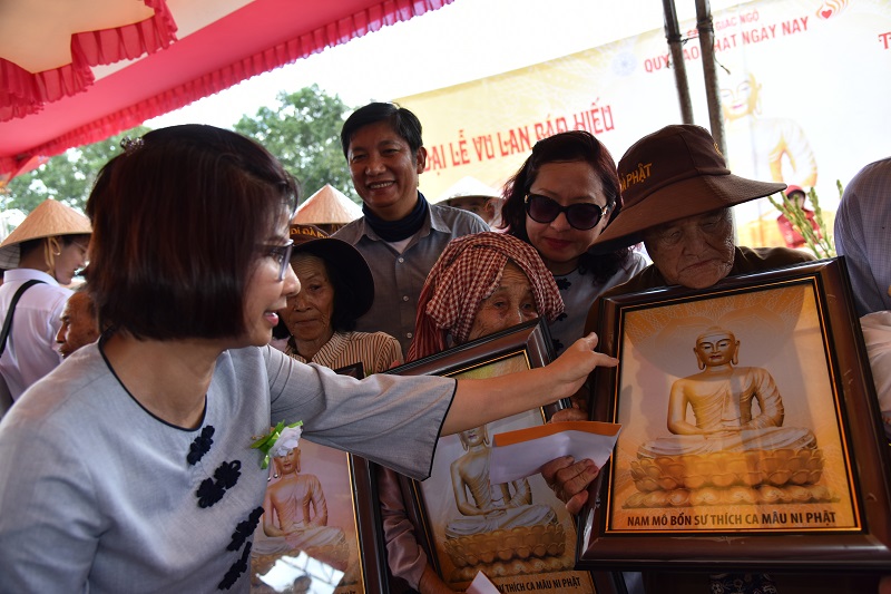 Tổng kết chương trình cúng dường Trai Tăng và Trao quà cho 183 hộ dân ở Tây Ninh (C225)