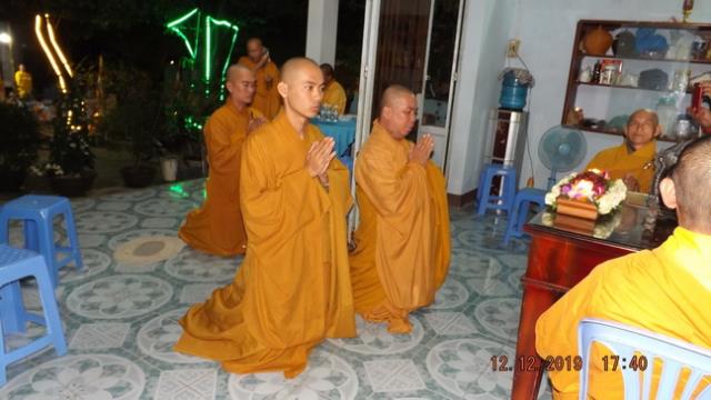 Trang nghiêm lễ vía Phật Di Đà ở chùa Linh Sơn Pháp Ấn