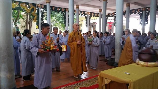 Hòa thượng Thích Giác Hạnh thuyết giảng tại chùa Lộc Thọ