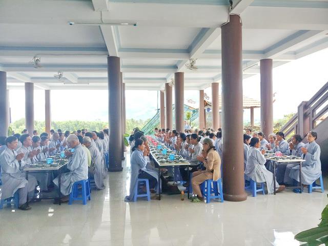 Khánh Hòa: Chùa Linh Sơn Pháp Ấn Khóa Tu Niệm Phật 1 Ngày