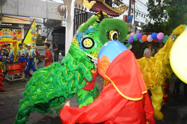 Khánh Hòa: Chùa Nghĩa Hòa, Nghĩa Sơn Vui Hội Trăng Rằm với 800 thiếu nhi miền núi