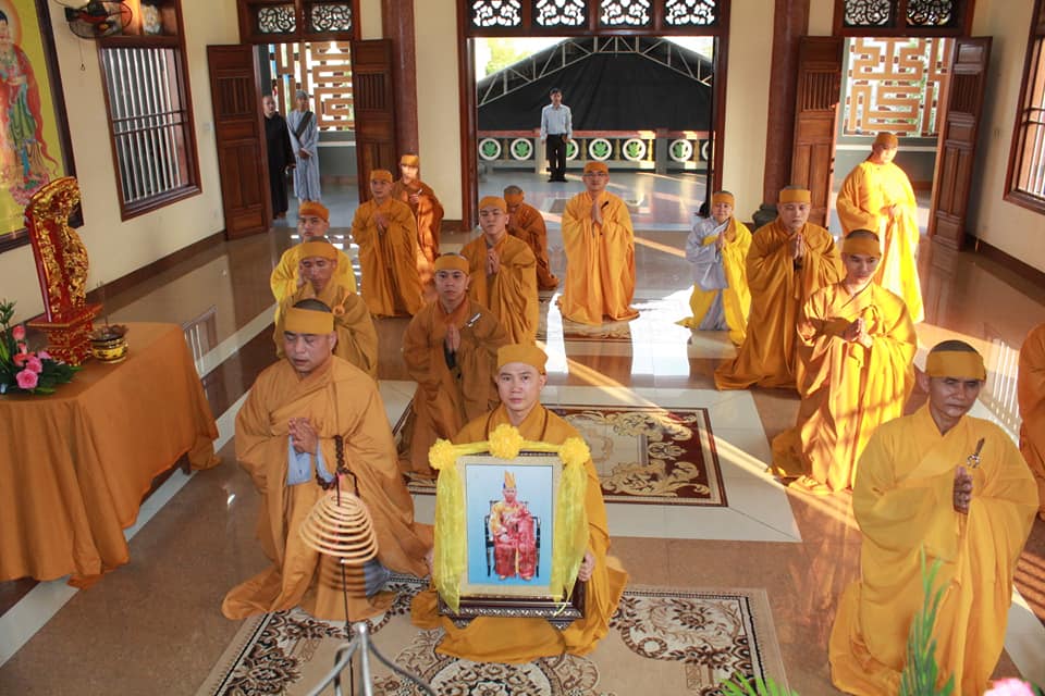 Bình An Minh Chiếu