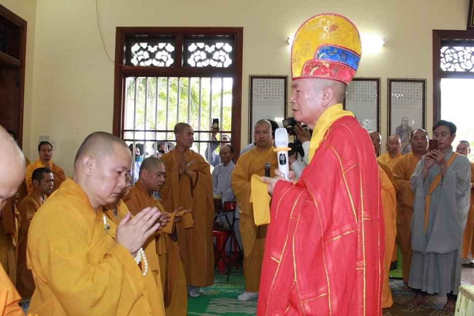 Bình An Minh Chiếu