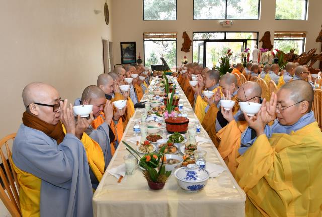 Chùa Đức Viên, San Jose (Hoa Kỳ) Tổ Chức Trang Nghiêm Lễ Tưởng Niệm Lần Thứ 21 Sư Bà Tọa Chủ Thích Đàm Lựu