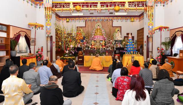 Tiếng Trống Lân &amp; Pháo Nổ Rộn Ràng Mừng Xuân Canh Tý  Tại Chùa Phổ Từ, Hayward, Hoa Kỳ
