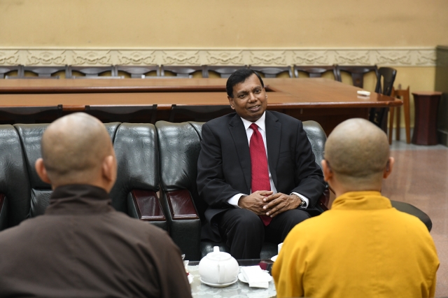 TP.HCM: Đại sứ Sri Lanka thăm học viện Phật giáo Việt Nam tại TP. HCM