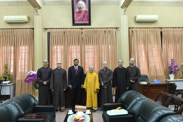 TP.HCM: Đại sứ Sri Lanka thăm học viện Phật giáo Việt Nam tại TP. HCM