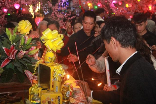 Thái Bình: Không Khí Đón Tết Canh Tý Tại Chùa Từ Xuyên