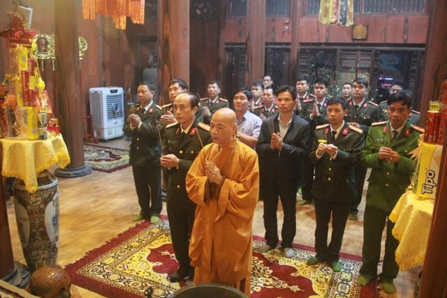 Thái Bình: Không Khí Đón Tết Canh Tý Tại Chùa Từ Xuyên