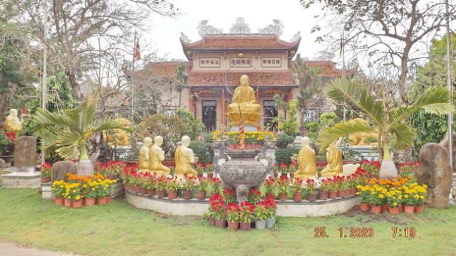 Hương Xuân Tỏa Rạng