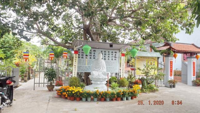 Hương Xuân Tỏa Rạng