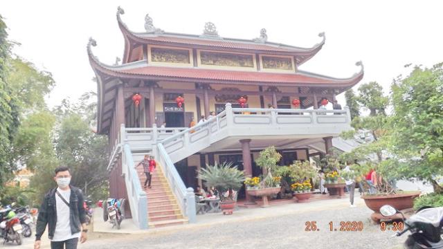 Hương Xuân Tỏa Rạng