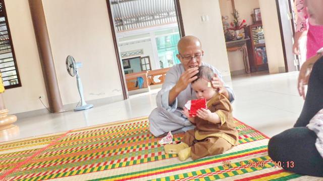 Hương Xuân Tỏa Rạng