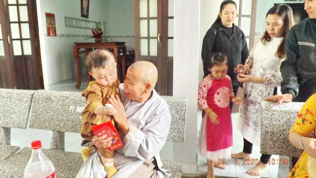 Hương Xuân Tỏa Rạng