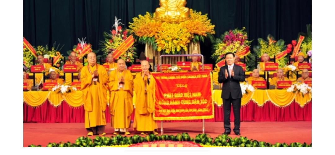 Việt Nam 90 năm, cần một chỗ đứng tâm linh cho mai sau?