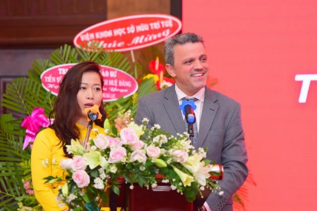 Lễ vinh danh một tu sĩ Phật giáo nhận bằng giáo sư danh dự của trường Đại học Kỷ lục Thế giới (Word Records University)