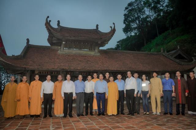 Quảng Ninh: Thủ tướng Chính phủ Nguyễn Xuân Phúc về thăm và lễ Phật tại non thiêng Yên Tử