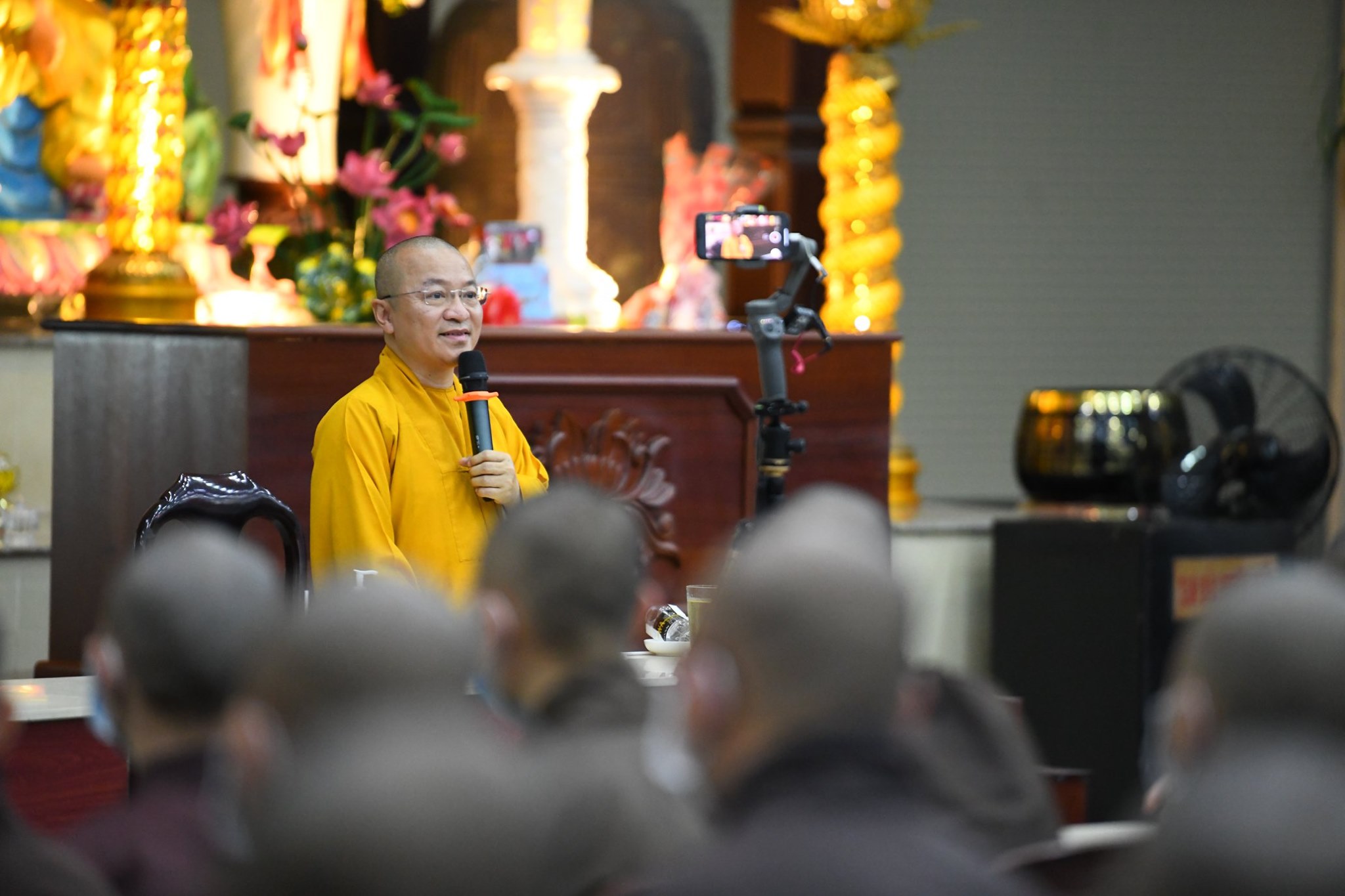 Tăng Ni sinh viên học viện Phật giáo Việt Nam tại TP. HCM bắt đầu học nội trú trở lại