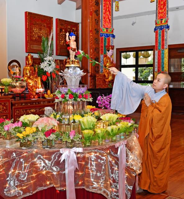 Trang Nghiêm Lễ Kỷ Niệm Ngày Đức Phật Đản Sanh Lần Thứ 2644 (Pl 2564, Dl 2020) Tại Chùa Đức Viên, San Jose, Hoa Kỳ.