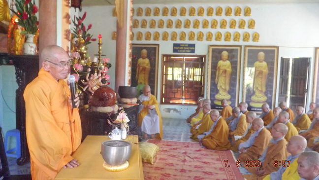 Tăng Ni thị xã Ninh Hòa tác pháp an cư