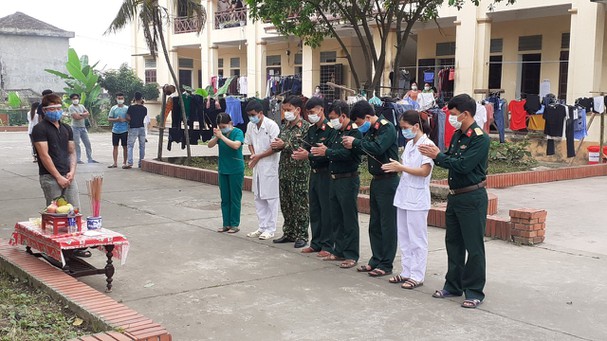 Suy Nghĩ Nhanh Chiếc Bàn Thờ