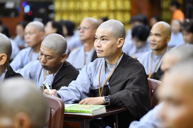 HT. Thích Bửu Chánh: &quot;Người xuất gia thừa kế những gì?&quot;