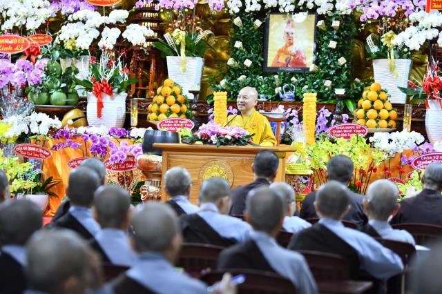 Dù là Mật tông, Tịnh độ tông hay Thiền tông đều có đích đến là giải thoát - TT. Thích Nhật Từ