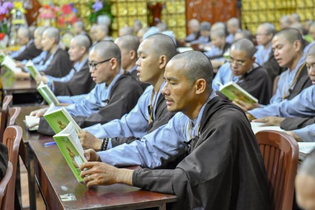 Chùm ảnh: Tụng Kinh và tọa thiền sáng 18/09/2020