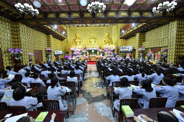Dù là Mật tông, Tịnh độ tông hay Thiền tông đều có đích đến là giải thoát - TT. Thích Nhật Từ