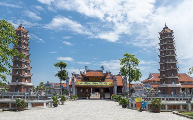 Chùa Cổ Hoằng Phúc, Quảng Bình - “Vô Song Phúc Địa” (Đất Phúc Khôn Sánh)
