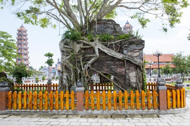 Chùa Cổ Hoằng Phúc, Quảng Bình - “Vô Song Phúc Địa” (Đất Phúc Khôn Sánh)