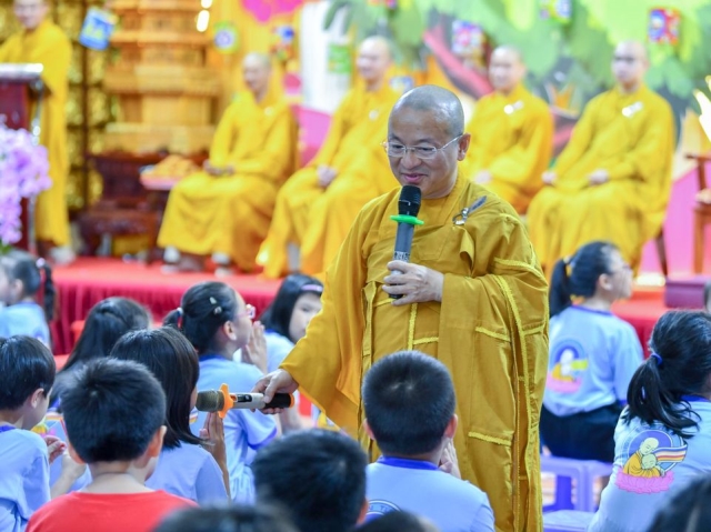 Tết Trông trăng tại chùa Giác Ngộ - Một đêm ý nghĩa
