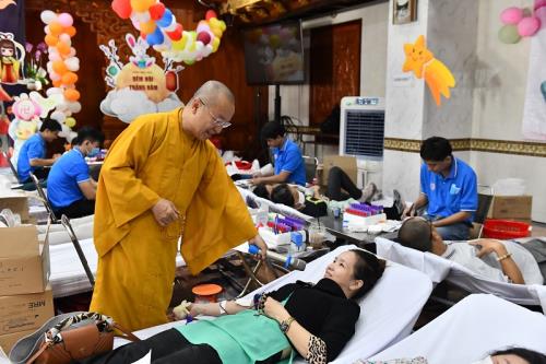 Chùa Giác Ngộ: 460 Người Tham Gia  Hiến Máu Nhân Đạo