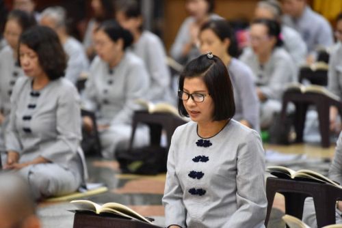 Quỹ Đạo Phật Ngày Nay Cúng Dường Trai Tăng Mùa An Cư Kiết Hạ Tại Chùa Giác Ngộ