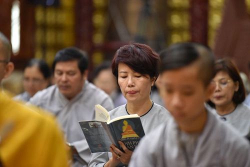Quỹ Đạo Phật Ngày Nay Cúng Dường Trai Tăng Mùa An Cư Kiết Hạ Tại Chùa Giác Ngộ