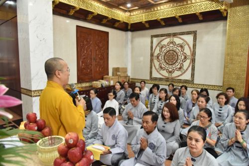 Quỹ Đạo Phật Ngày Nay Cúng Dường Trai Tăng Mùa An Cư Kiết Hạ Tại Chùa Giác Ngộ