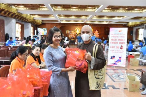 Sáng Thứ Bảy Ý Nghĩa Với “Hiến Máu Nhân Đạo” Tại Chùa Giác Ngộ  (HM36)