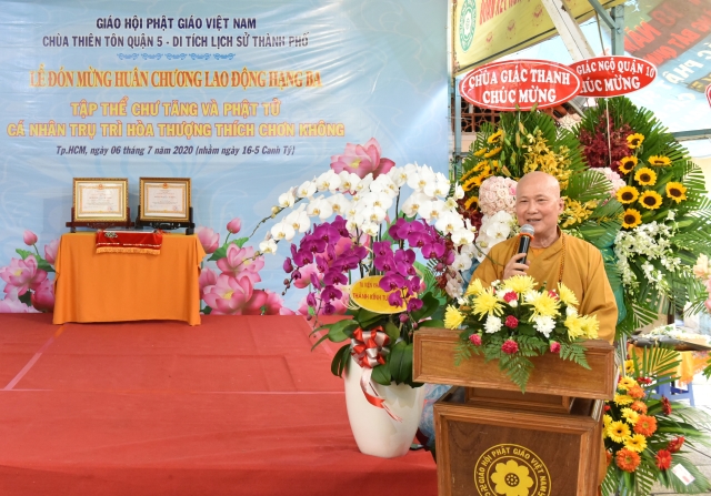 TP. HCM: Chùa Thiên Tôn đón nhận huân chương lao động hạng ba