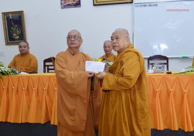 Trưởng lão HT.Thích Trí Quảng thăm hai trường hạ