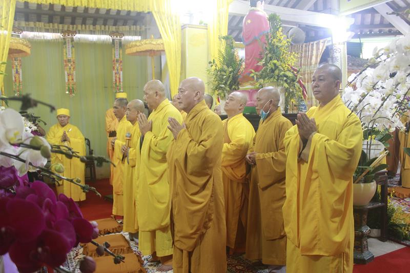 Đồng Tháp: Các đoàn viếng lễ tang cố Đại lão HT. Thích Thiện Huệ ngày thứ hai